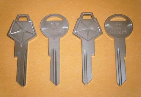 4 مفاتيح متوافقة مع Dodge Challenger Key Blanks 1970 1971 1972 1973 1974 OEM Classic 4 Keys in Saudi Arabia