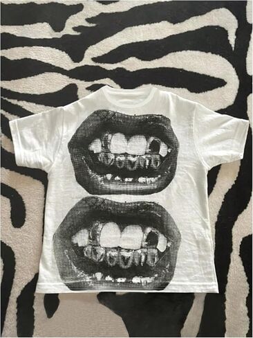 Floerns Women's Graphic Short Sleeve T Shirts Y2k Round Neck Streetwear Tee Shirts in Saudi Arabia