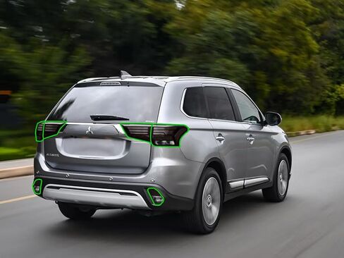 Rvinyl Tail Light Pre Cut Film Tint Kit in Blackout Smoke متوافق مع Mitsubishi Outlander 2016-2020 - ظهور لاصقة in Saudi Arabia