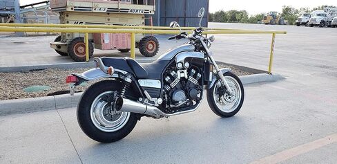 قرص دوار الفرامل الخلفي لـ Yamaha XVS1100 V-Star Classic XV1700 VMX1200 FJ1100 FJ1200 FJR1300 in Saudi Arabia