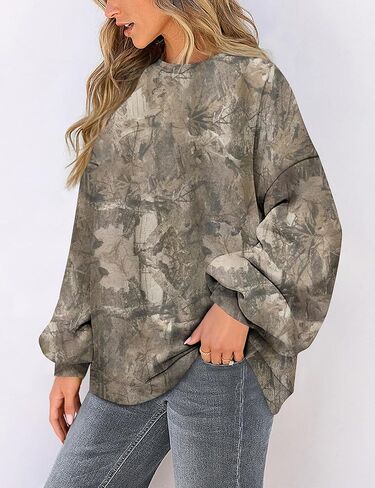 Camo Sweatshirt Women Oversized Graphic Maple Leaf Print Crewneck Sweatshirts Long Sleeve Fall Winter Camo Hoodies in Kuwait