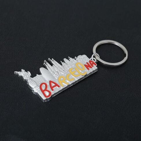 2 PCS Barcelona Keychain ، إسبانيا هدايا التذكارية لكرة القدم بناء سحر حقيبة الظهر على ظهر سلسلة سبالة للأولاد in Saudi Arabia