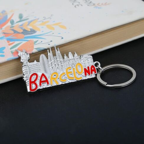 2 PCS Barcelona Keychain ، إسبانيا هدايا التذكارية لكرة القدم بناء سحر حقيبة الظهر على ظهر سلسلة سبالة للأولاد in Saudi Arabia