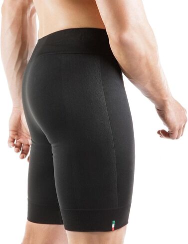 RELAXSAN Sport 8040 تحتوي على شورتات رياضية مضغوطة للجنسين والرجال والنساء in Saudi Arabia
