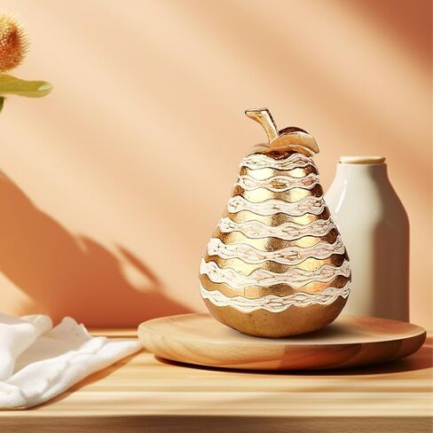 Resin Pear Home Décor الحلي ، تصميم أبيض ذهبي الأنيق ، مثالي للمكتب والجدول الديكور ، قطعة لهجة حديثة أنيقة in Kuwait