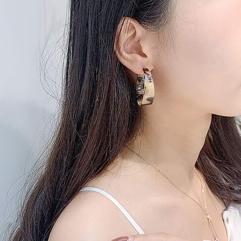 Leopard C-Shaped Acrylic Earrings. Bohemian Geometry Resin Hoop Earring Tortoise Shell Stud Earrings for Women Statement Earring in Saudi Arabia
