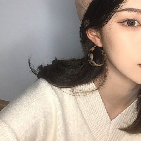 Leopard C-Shaped Acrylic Earrings. Bohemian Geometry Resin Hoop Earring Tortoise Shell Stud Earrings for Women Statement Earring in Saudi Arabia