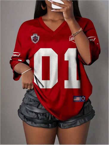 قميص القميص الضخم للسيدات WDIRARA GRAPHIC TEE V NECK HALD SLEEVE TOPS TOPS RED MEDENT in Saudi Arabia