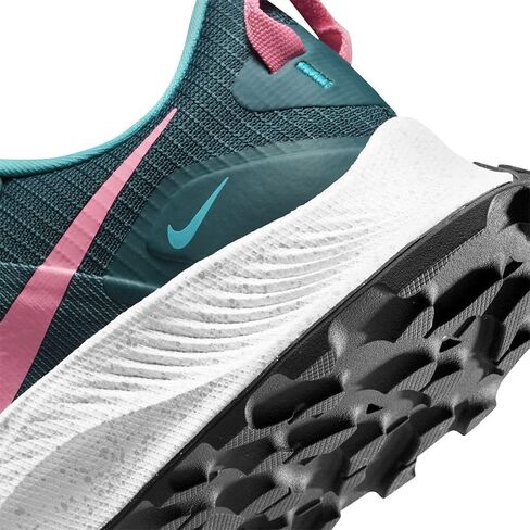 Nike Women's Pegasus Trail 3 Trainers, Light Soft Pink Aluminium 600, 8.5 Women in Kuwait
