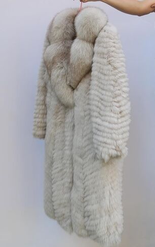 نساء Fox Fox Fure Coat الطويل الطويل الشتاء سترة من ذوي الياقات البيضاء الضخمة in Saudi Arabia