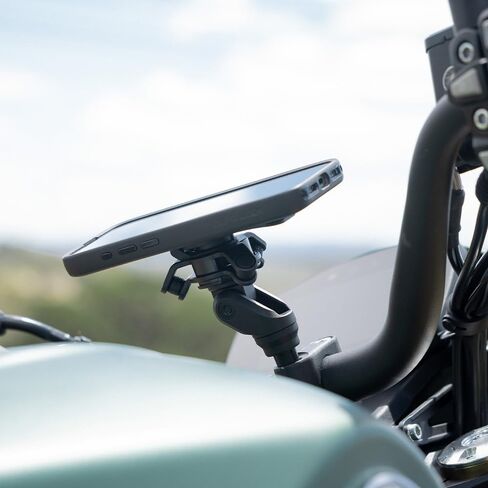 Quad Lock Handlebar Clamp PRO Motorcycle Phone Mount with Vibration Dampener and MAG Phone Case for Galaxy S25 Ultra in Kuwait