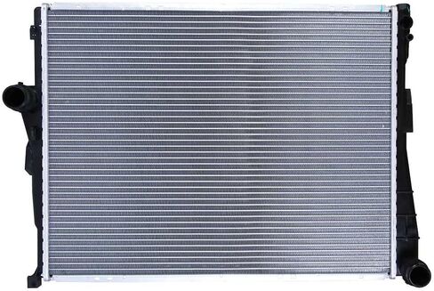 Autoshack Radiator لعام 1999 BMW 323is 328is 1999-2000 323i 328i 2000 323CI 328CI 2001-2005 320i 325i 325xi 330i 330XI 2001-2006 325CI 330CI 2003-2008 Z4 2.5L 2.8L in Saudi Arabia