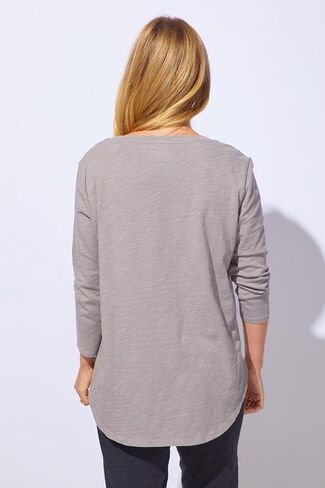 Escape by Habitat High-Low 3/4 Sleeve Top in Saudi Arabia