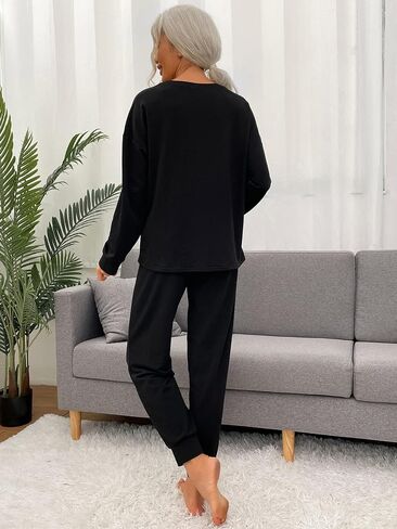 MakeMeChic Women's Casual Sweatsuits 2 Piece Pullover and Sweatpants Workout Set in Saudi Arabia