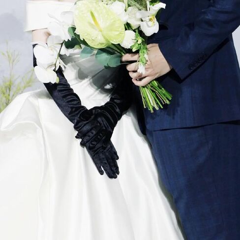 JJMOLLE Long Black Gloves Women Formal Satin Opera Gloves, 21 Inch Stretchy Elbow Length Gloves, 1920s Accessories for Women Bridal Evening Dress Gloves in Kuwait