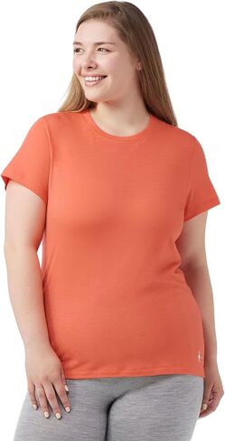 SmartWool Women's Merino Short Sleeve Tee Plus in Kuwait