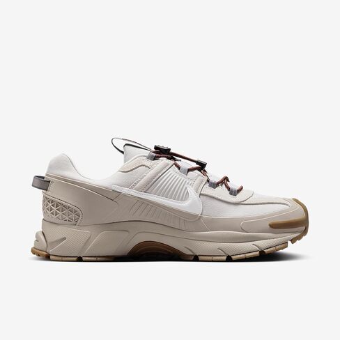 Nike Zoom Fomero Roam Men Men Winterized Shoes (HV4294-009 ، College Gray/Rase Gray/Gum Dark Brown/White) in Saudi Arabia