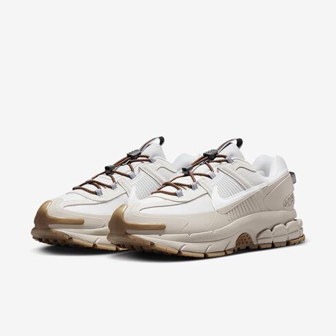 Nike Zoom Fomero Roam Men Men Winterized Shoes (HV4294-009 ، College Gray/Rase Gray/Gum Dark Brown/White) in Saudi Arabia