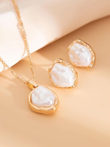 Lume&Thread 18K Gold-Plated Pearl Jewelry Set - Dainty Pearl Necklace & Earrings for Women, Chic Gold-Plated Design, Perfect for Daily Wear & Special Occasions, Ideal Gift for Mom, Girlfriend, Friend in Saudi Arabia