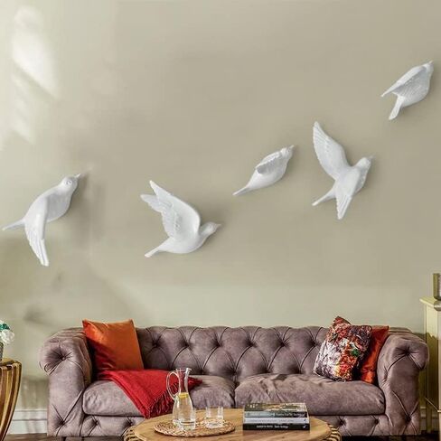Omaju Gall Decor ، 5pcs حمائم أبيض ديكور الجدار راتنج الطيور الطيران منحوتات ثلاثية الأبعاد جدار الفن الزخرفة الساحلية معلقة لغرفة المعيشة الحمام المنزل in Kuwait