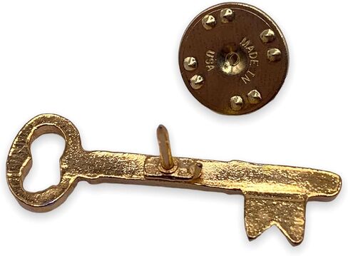 stockpins Gold Skeleton Key Lapel Pin-دبوس عتيقة على الطراز العتيقة للأزياء وحقائب الظهر والجمعية-المصنوعة في الولايات المتحدة الأمريكية in Kuwait