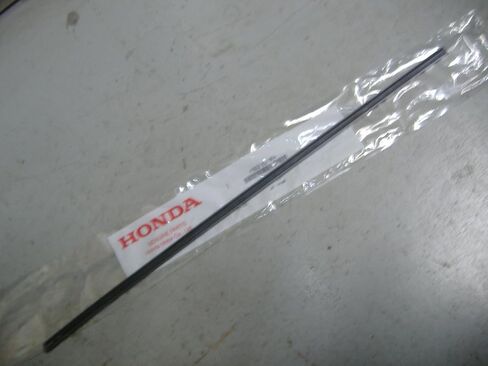 Honda 76622-SCV-A01 Wiper Blade ، Black in Saudi Arabia
