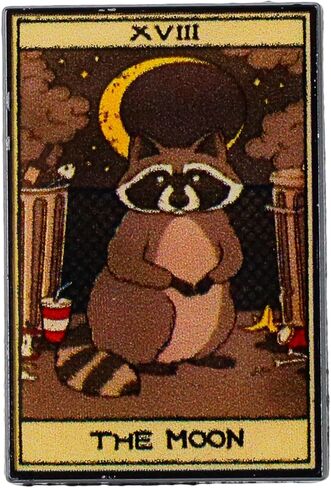 The Moon Raccoon Tarot Card Pin Brooch ، Trash Panda Lover Pin Pin ، هدية مضحكة لصديق غريب من عاشق حيوانات القمامة ، وعربة ميمات الراكون ، شارة طية طية طية حيوانية ، Witchcore in Saudi Arabia