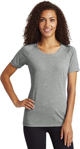 Sport-Tek Women's Posicharge Tri-Plend Wicking Scoop Neck Raglan Tee | تي شيرت الرياضة Fit Workout ، صالة الألعاب الرياضية الربيع والصيف in Kuwait