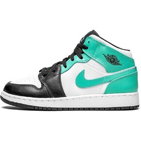 Nike Men Basketball Shoes Sneakers in Kuwait