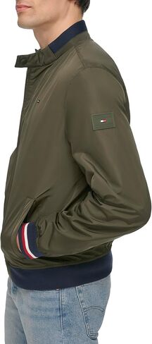 سترة Tommy Hilfiger للرجال خفيفة الوزن ومتماسكة ومضلعة in Saudi Arabia