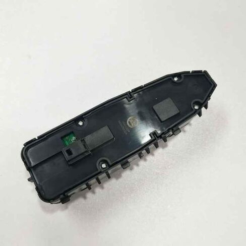 1pcs l brown أمام زر رافع الباب OEM 2229052004 in Saudi Arabia