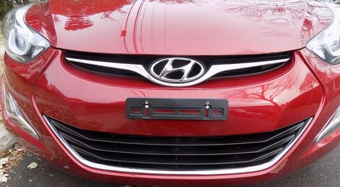 حامل صفيحة لوحة الترخيص الأمامية ، قوس محول طقم مصدٍ لخصم كمية Hyundai (All Models) (9.45 دولار إلى 5.60 دولار) (لكل منهما 6 مسامير + 2 مصممة في المكسرات) - إكسسوارات مجموعة السيارات المتميزة (1) in Saudi Arabia