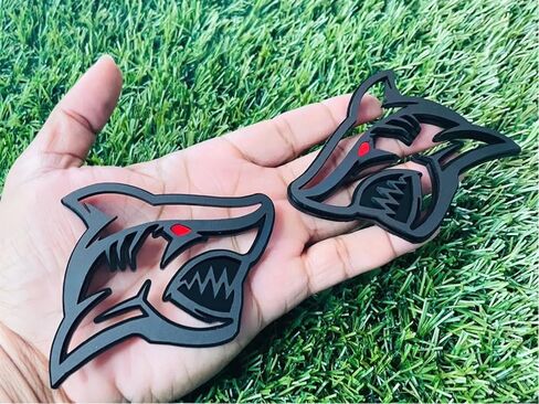 2pc شارات شارك شارك الغاضبة العين الحمراء 3D Fender Sticker استبدال اللوحات للسيارة العالمية جسم الدراجات النارية SUV Dortor (Black Red) in Kuwait