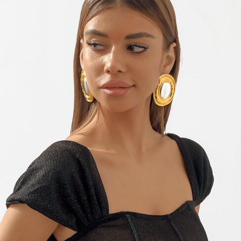 قلادة قلادة بيضاوية وأقراط تعيين أزرار زر لؤلؤة هندسية. in Kuwait