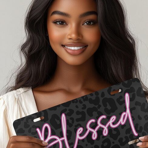 لوحة ترخيص أمامية مزخرفة مباركة للنساء ديكور سيارات Leopard Black Leopard Girly Tag Tag Animal Print Associory Gift for Mom أو Teens in Saudi Arabia