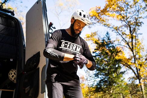 G-Form Tempo MTB Gloves, White/Black in Saudi Arabia