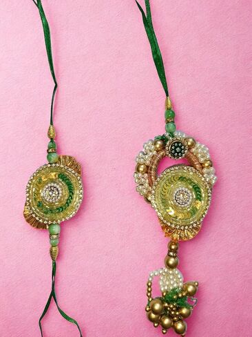 Rakhi Festival Rakhi Rakheke Rakhi زوج أخ وأخت في القانون Rakhi زوج للزوجين Rakhi & Chooda Rakhi متوفر في Multicolor (916) in Saudi Arabia