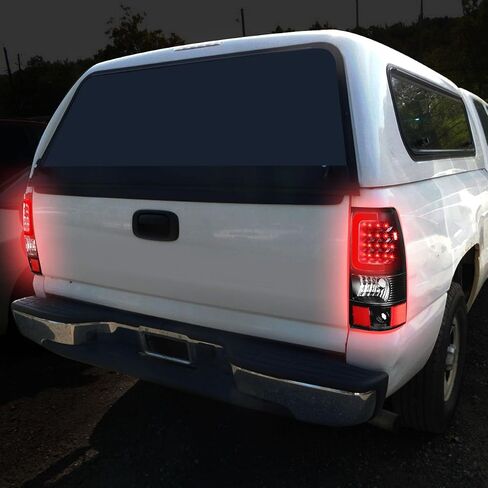 أضواء ذيل سلالة السيارات متوافقة مع 2003-2007 Chevy Silverado GMC Sierra 1500 2500 3500 HD Models ، Driver Side Side 3D LED BARK LAMPS ، Chrome Housing Clear Clear in Kuwait