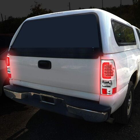 أضواء ذيل سلالة السيارات متوافقة مع 2003-2007 Chevy Silverado GMC Sierra 1500 2500 3500 HD Models ، Driver Side Side 3D LED BARK LAMPS ، Chrome Housing Clear Clear in Kuwait
