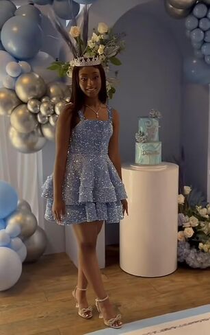 Short Homecoming Dresses for Teens Sparkly Sequin Spaghetti Strap Short Prom Dress Sweet 16 Cocktail Party Gown in Saudi Arabia