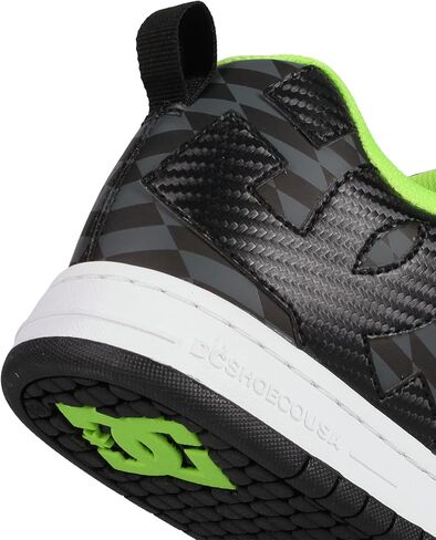 DC Men 43i Court Graffik Skate Skate Sneaker in Kuwait