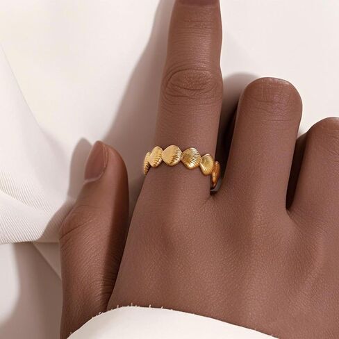 HUASAI Gold Seashell Starfish Shell Ring Dainty Beachy Statement Rings for Women Non Tarnish Summer Jewelry for Women Beach Accessories Vacation Party Summer Stuff in Saudi Arabia