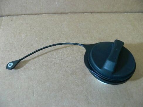 Land Rover Fuel Tank Cap Cap Discovery II 99-04 Range Rover 4.0 4.6 WLD500100 Eurospare in Saudi Arabia
