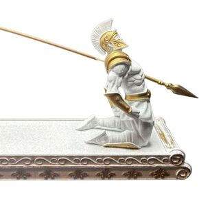 حامل البخور المصارع - The Fallen Warrior ، موقد البخور المضحك للعصي ، الاستخدام الداخلي/الخارجي ، مادة الراتنج in Kuwait