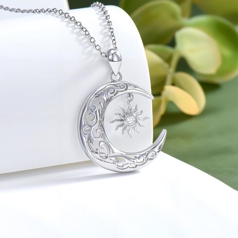 عقد Lab Grown Diamond Moon Star من الفضة الإسترليني عيار 925 على شكل نجمة القمر هدية للنساء in Kuwait