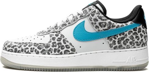 Nike Air Force 1 '07 - White / Black in Saudi Arabia