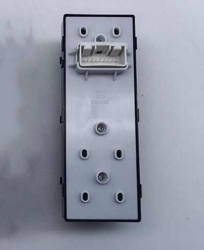 1pcs الأمامية لتر ثنائية التلقائية لزر الرافعات OEM 93570-C3010 in Saudi Arabia