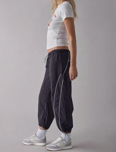 SeekMe Women's Barrel Leg Track Pants Baggy Cropped Capri Drawstring Lightweight Hiking Athletic Sweatpants in Kuwait