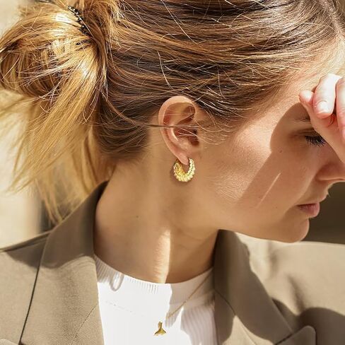 أقراط ذهبية 14K للنساء الأقراط للنساء تتجه في تصميم كرواسان مستوحى من الكرواس in Kuwait