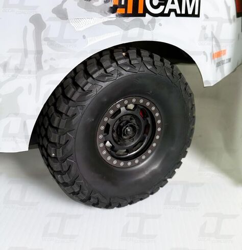 RIM LIP Beadlock Accent Stecent Kit - Fits Traxxas Unlimited Desert Racer (UDR) (مسامير أسود وردي أسود) in Kuwait